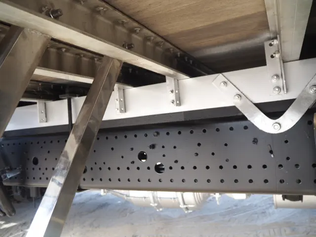 いすゞ フォワード SKG-FRR90S1(2WD)の写真35