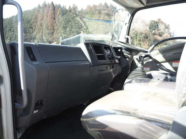 いすゞ フォワード SKG-FRR90S1(2WD)の写真39