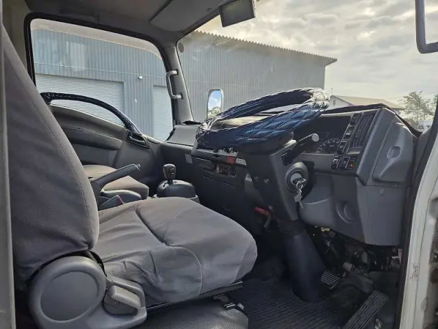 いすゞ エルフ SKG-NPR85AN(2WD)の写真43