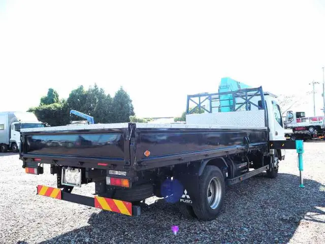 三菱 キャンター 2PG-FEB90(2WD)の写真5