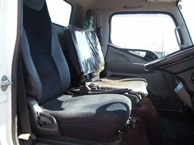 三菱 キャンター 2PG-FEB90(2WD)の写真41