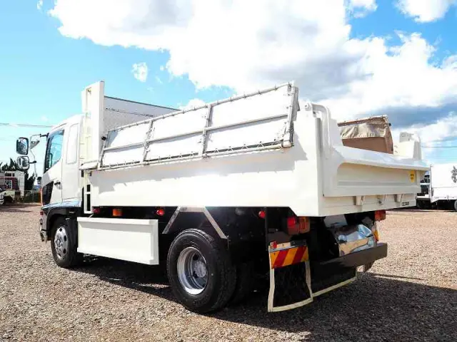 三菱 キャンター PB-GD7JEFA(2WD)の写真3