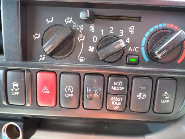 日野 デュトロ TKG-XZU620T(2WD)の写真47