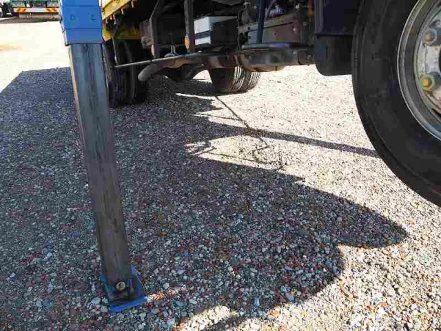 いすゞ フォワード ADG-FRR90J3S(2WD)の写真12