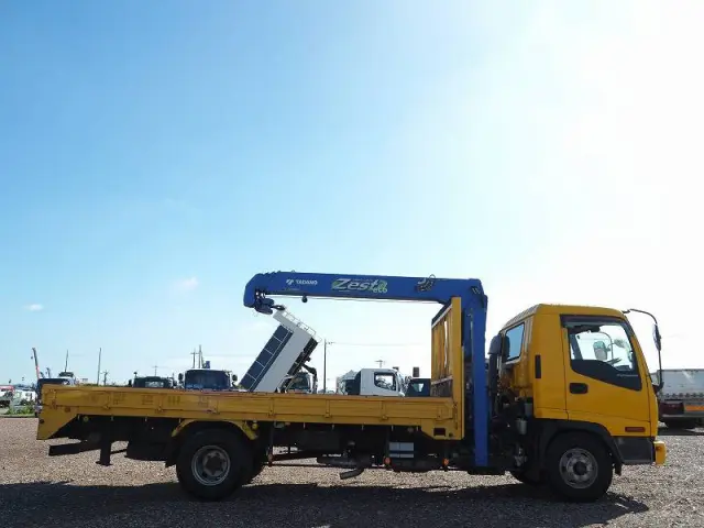 いすゞ フォワード ADG-FRR90J3S(2WD)の写真25