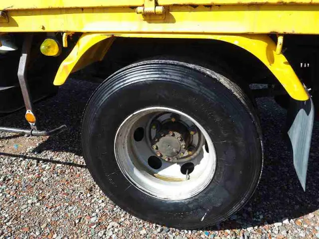 いすゞ フォワード ADG-FRR90J3S(2WD)の写真37