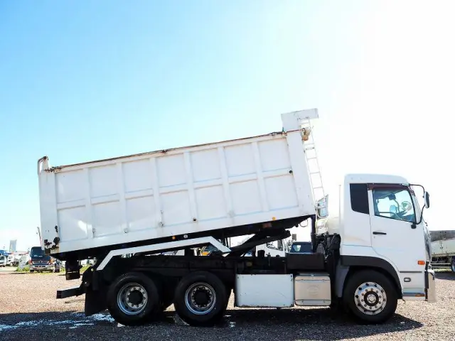 UD クオン LDG-CW5XL(6x4)の写真6