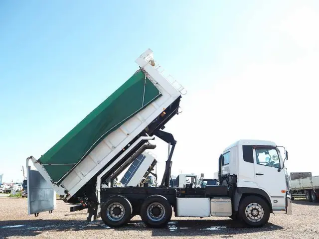 UD クオン LDG-CW5XL(6x4)の写真14