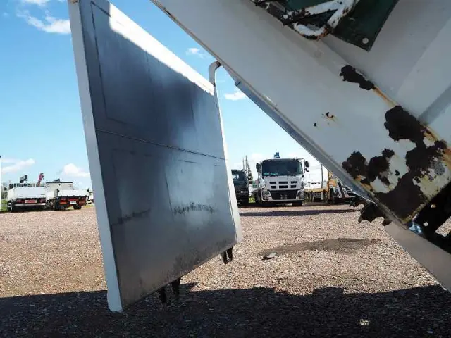 UD クオン LDG-CW5XL(6x4)の写真25