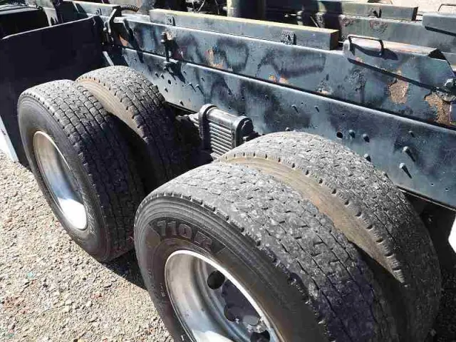 UD クオン LDG-CW5XL(6x4)の写真29