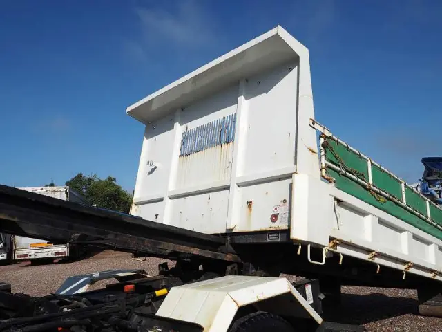 三菱 キャンター 2PG-FEBM0(2WD)の写真15