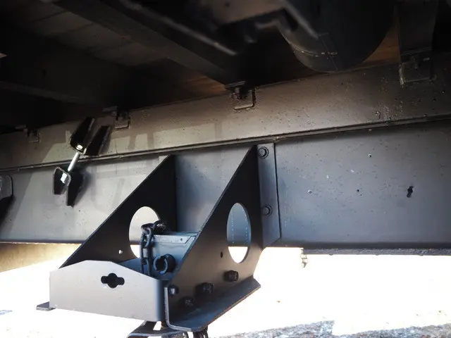 いすゞ フォワード QKG-FVZ34U2(6x4)の写真28