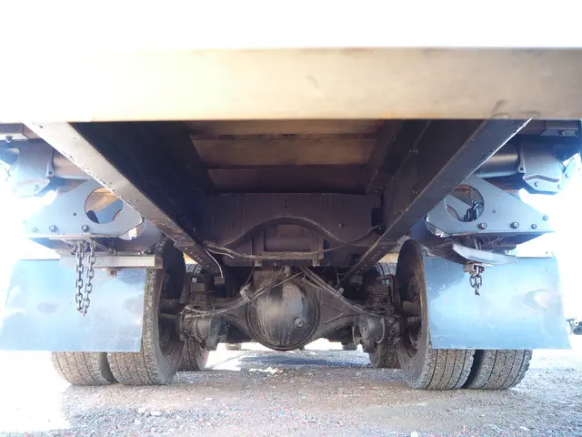 いすゞ フォワード QKG-FVZ34U2(6x4)の写真30