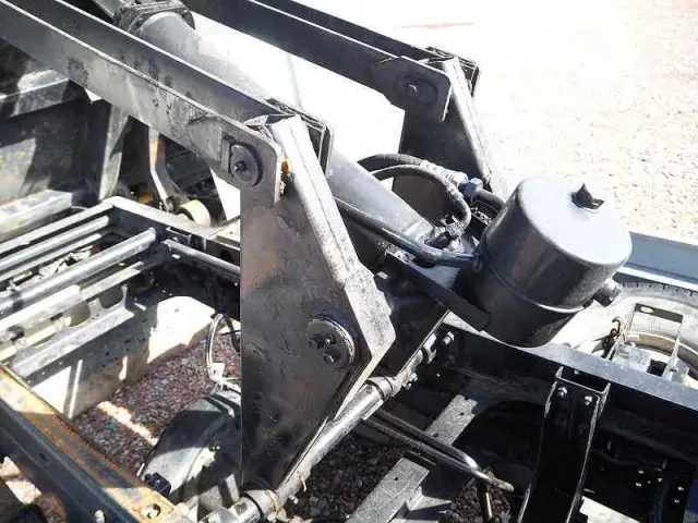 いすゞ フォワード SKG-FRR90S1(2WD)の写真23