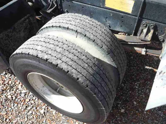 いすゞ フォワード SKG-FRR90S1(2WD)の写真30