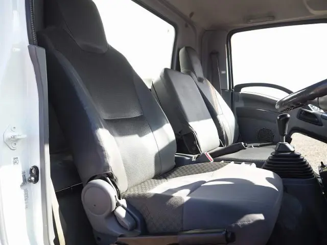 いすゞ フォワード SKG-FRR90S1(2WD)の写真43