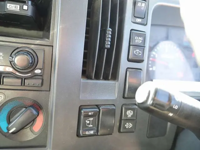 いすゞ フォワード SKG-FRR90S1(2WD)の写真48