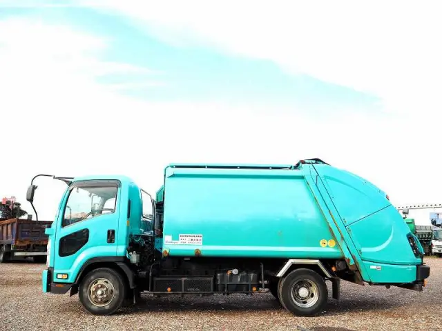 いすゞ フォワード TKG-FRR90S2(2WD)の写真2