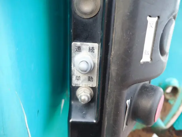 いすゞ フォワード TKG-FRR90S2(2WD)の写真34