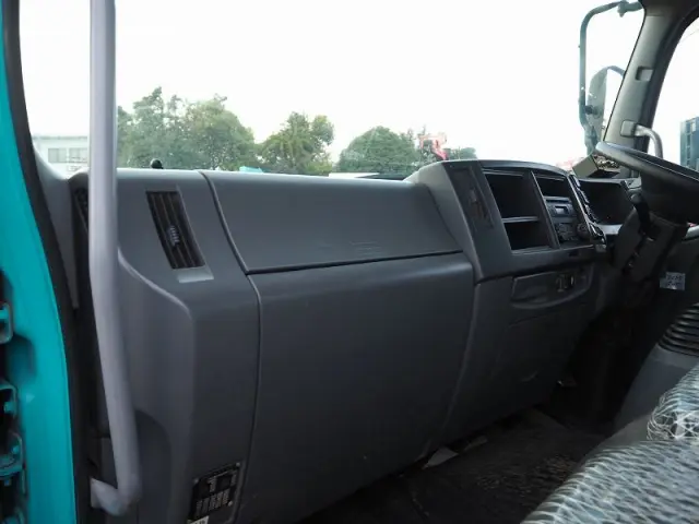 いすゞ フォワード TKG-FRR90S2(2WD)の写真42