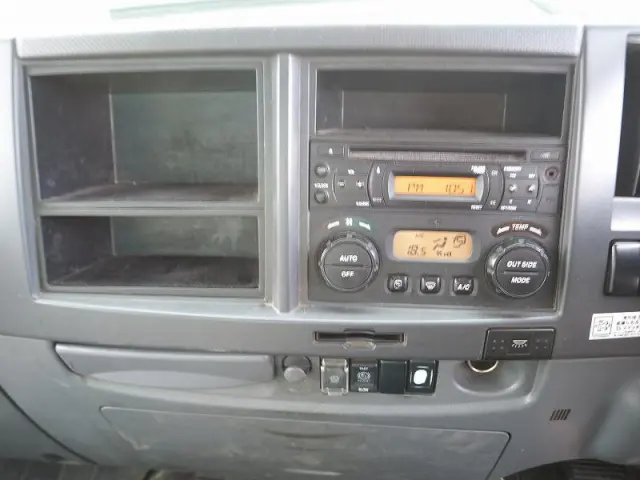 いすゞ フォワード TKG-FRR90S2(2WD)の写真48