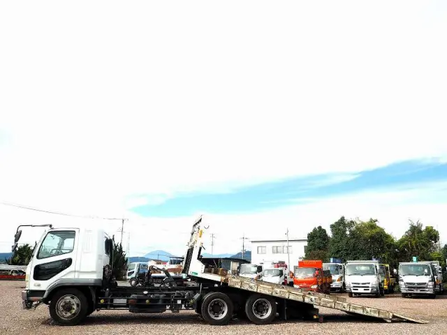 三菱 ファイター KL-FQ61FK(6x4)の写真2