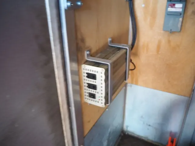 日産 アトラス SKG-TZ2F24(2WD)の写真14