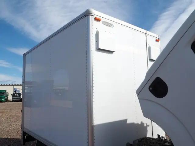 日産 アトラス SKG-TZ2F24(2WD)の写真25