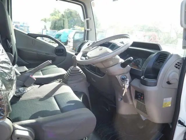 日産 アトラス SKG-TZ2F24(2WD)の写真44