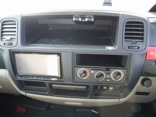 日産 アトラス SKG-TZ2F24(2WD)の写真47