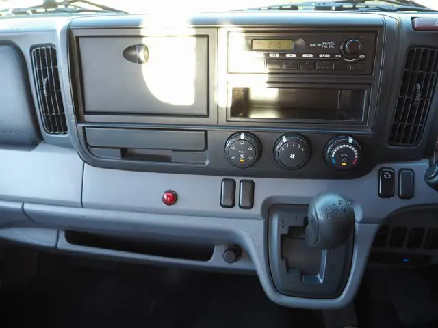 三菱 キャンター TKG-FEA50(2WD)の写真49