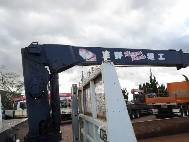 三菱 キャンター KK-FE82EEV(2WD)の写真15