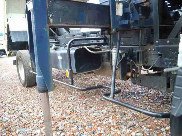 三菱 キャンター KK-FE82EEV(2WD)の写真22