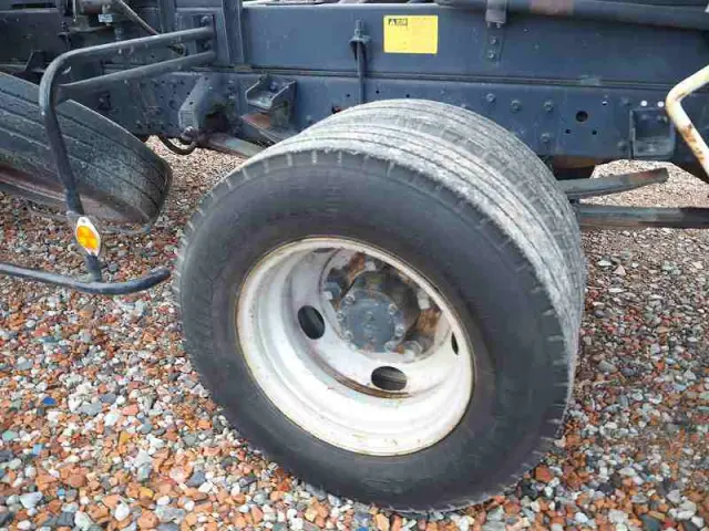 三菱 キャンター KK-FE82EEV(2WD)の写真36