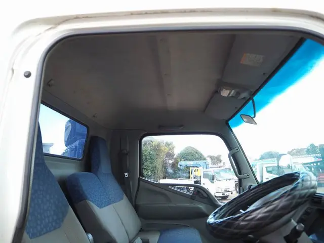 三菱 キャンター KK-FE82EEV(2WD)の写真45