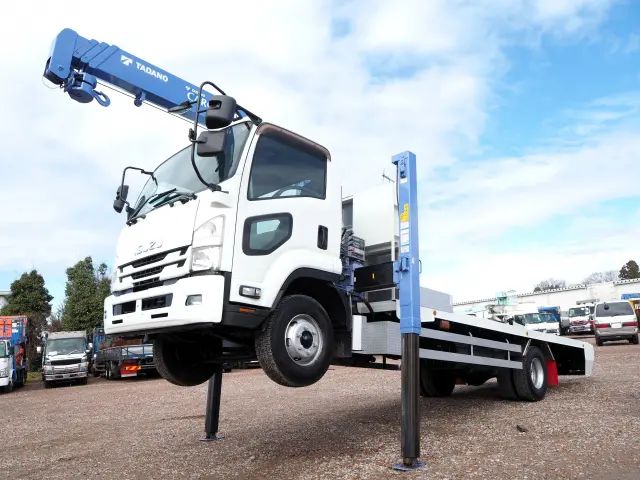 いすゞ フォワード SPG-FSR90S2(2WD)の写真1