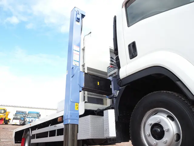 いすゞ フォワード SPG-FSR90S2(2WD)の写真9