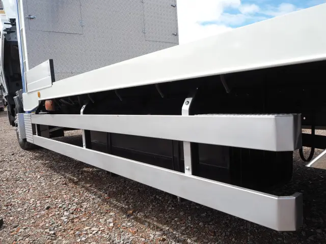 いすゞ フォワード SPG-FSR90S2(2WD)の写真35