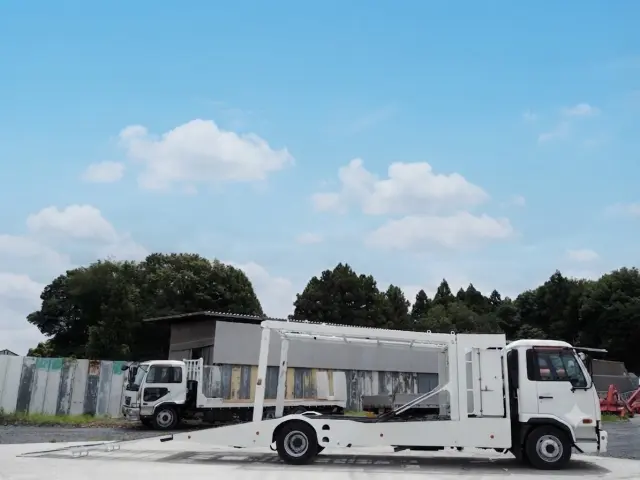 UD コンドル BDG-MK35C(2WD)の写真6