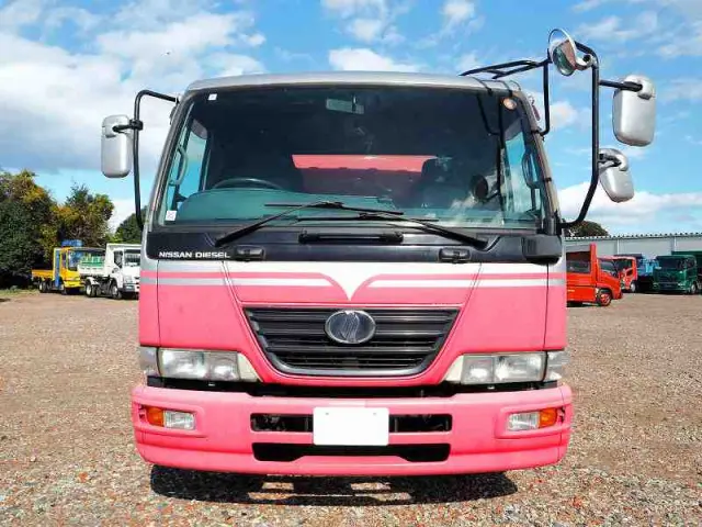 ＵＤ コンドル BDG-MK35C(2WD)の写真8