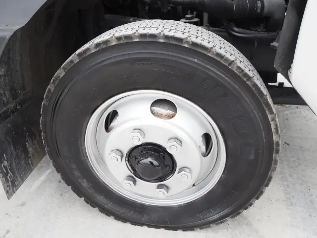 UD コンドル BDG-MK35C(2WD)の写真10