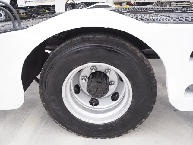 UD コンドル BDG-MK35C(2WD)の写真15