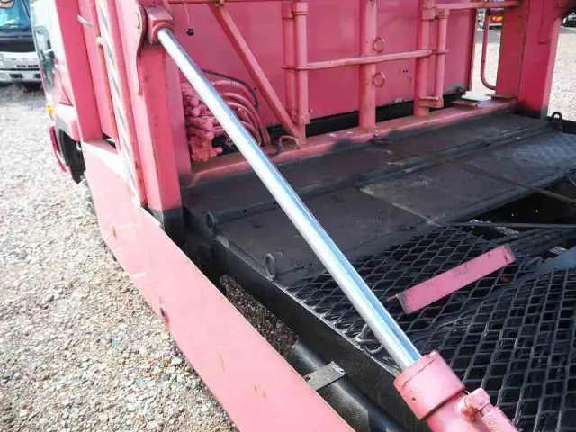 ＵＤ コンドル BDG-MK35C(2WD)の写真17