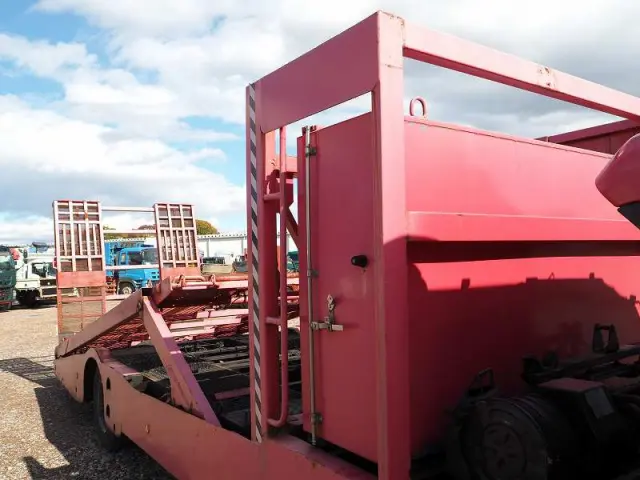 ＵＤ コンドル BDG-MK35C(2WD)の写真27