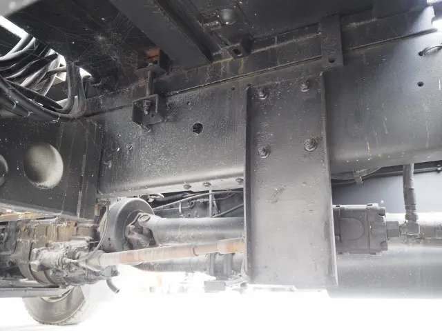 UD コンドル BDG-MK35C(2WD)の写真32