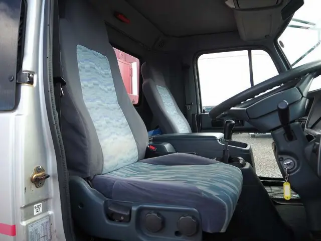 ＵＤ コンドル BDG-MK35C(2WD)の写真45