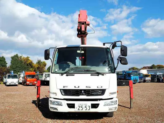 三菱 ファイター QKG-FK62FZ(2WD)の写真8