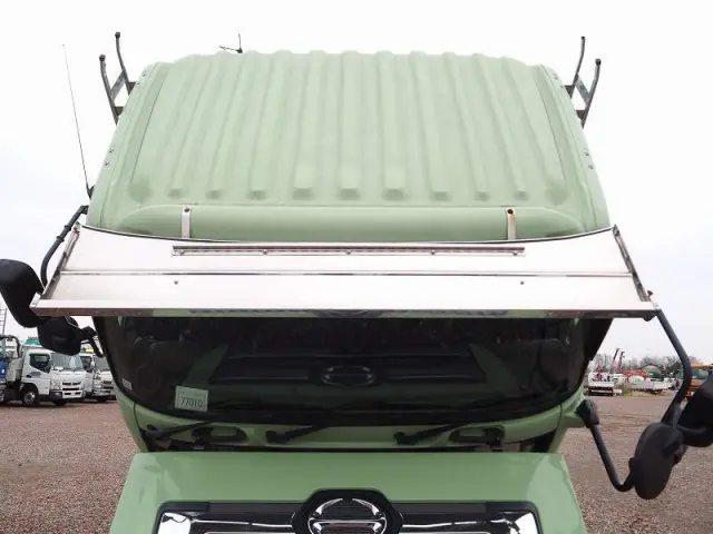 日野 プロフィア QPG-FS1AKDA(6x4)の写真9