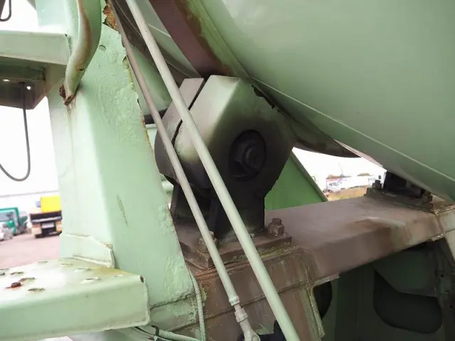 日野 プロフィア QPG-FS1AKDA(6x4)の写真16