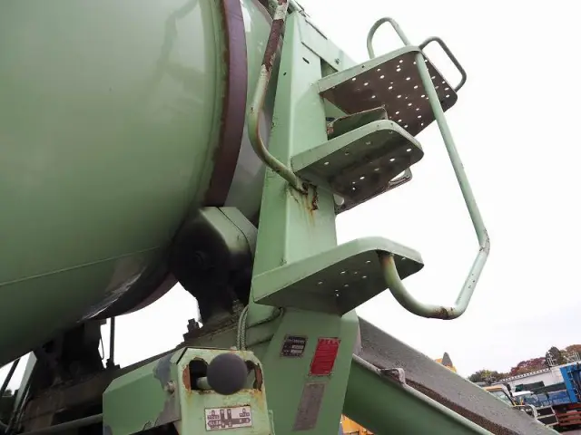 日野 プロフィア QPG-FS1AKDA(6x4)の写真32